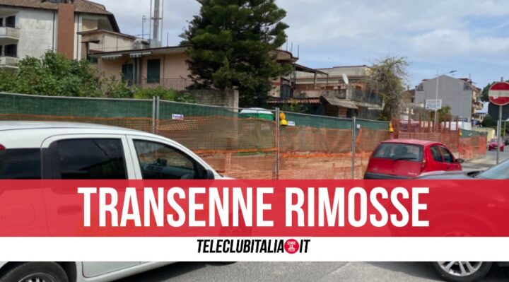 Giugliano, riapre via Colonne ma è già caos: auto contromano e segnaletica carente