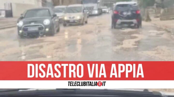 Via Appia ridotta a un colabrodo dopo pioggia e temporali