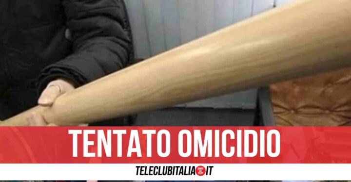 Lite a colpi di mazza baseball nel napoletano, il negoziante faceva troppo rumore