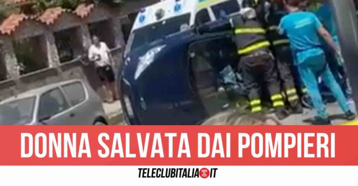 Paura a Marano, auto si ribalta dopo terribile scontro