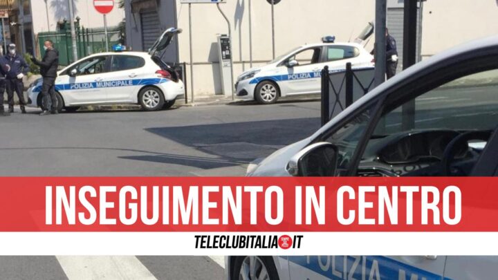 giugliano inseguimento polizia municipale assicurazione