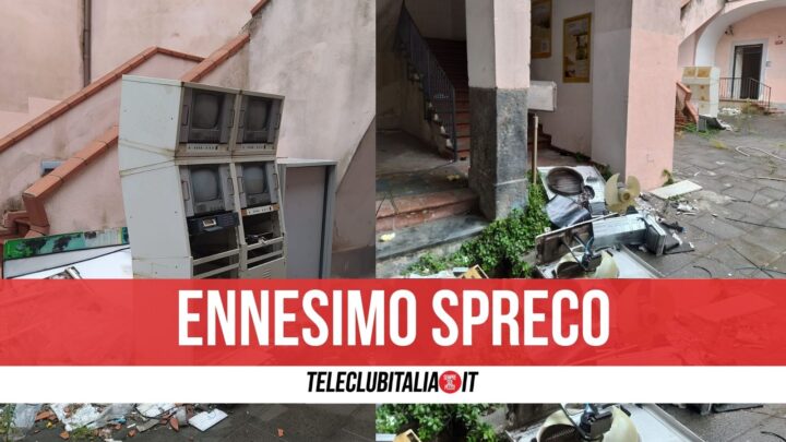 Afragola: vandalizzata la sede della "Città del fare"