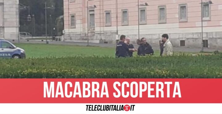 Reggia di Caserta, trovati resti umani nella piazza davanti al palazzo