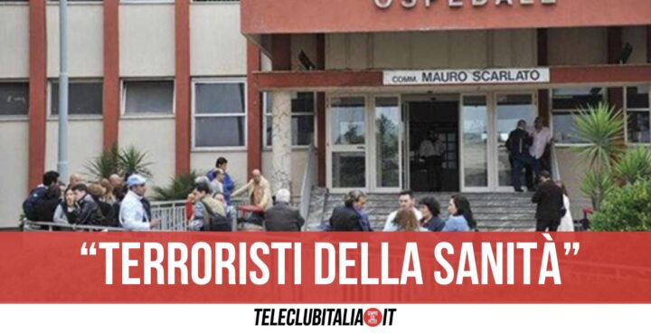 Scafati, trova il pronto soccorso chiuso: muore d'infarto davanti all'ospedale