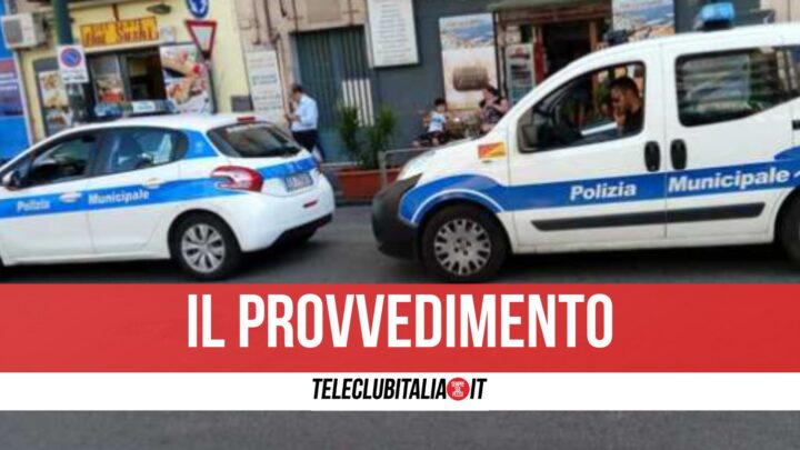 Napoli. Alcolici a 15enni, chiuso temporaneamente noto bar del centro storico