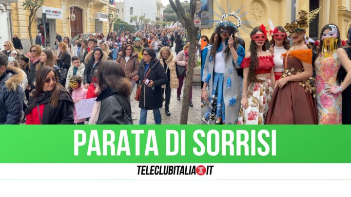 Giugliano, successo per la parata di carnevale di "Set Me Free"