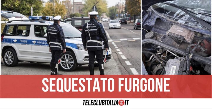 Furgone Modificato Sequestrato Giugliano Campo Rom