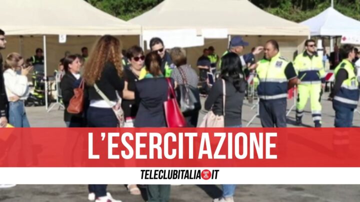 Bradisismo Campi Flegrei, prima esercitazione il 22 aprile: scuole evacuate a Napoli, Pozzuoli e Bacoli