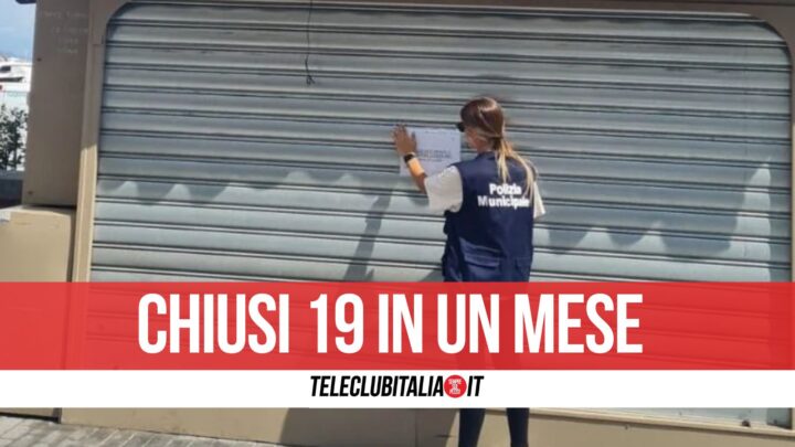 Napoli, sequestrati gli ultimi due chioschi abusivi