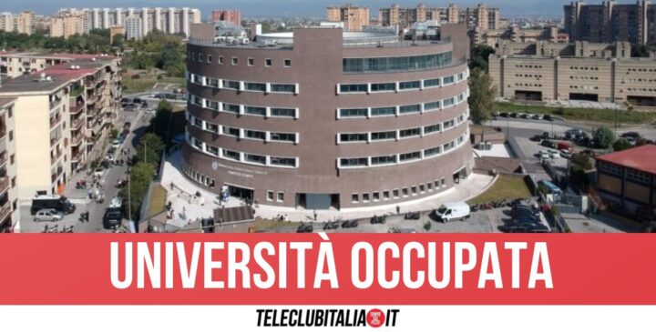 Scampia Sfollati Occupano Università