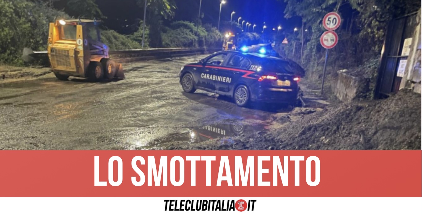 Frana dal Monte Pendolo a Gragnano, quattro strade interrotte: evacuate 5 famiglie