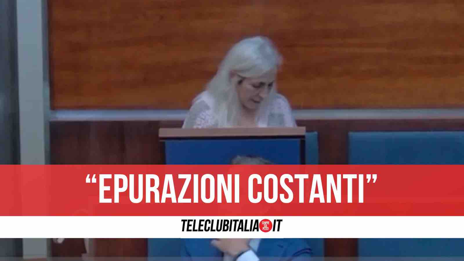 Giugliano, consigliera Agliata lascia la maggioranza: “Critiche viste come atto di lesa maestà”