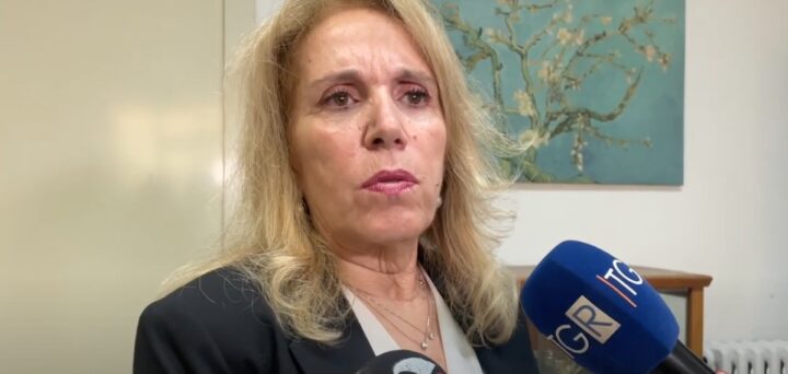 Alessandra Guida Dirigente La Porta