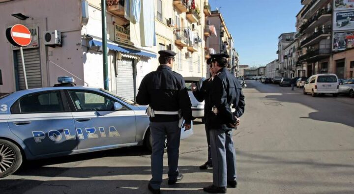 Cavallo Di Ritorno Arrestati In Tre Napoli