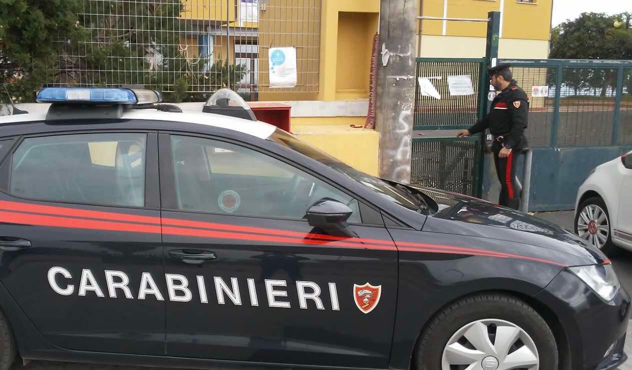 Frattamaggiore Arrestato Ruba Infissi Scuola