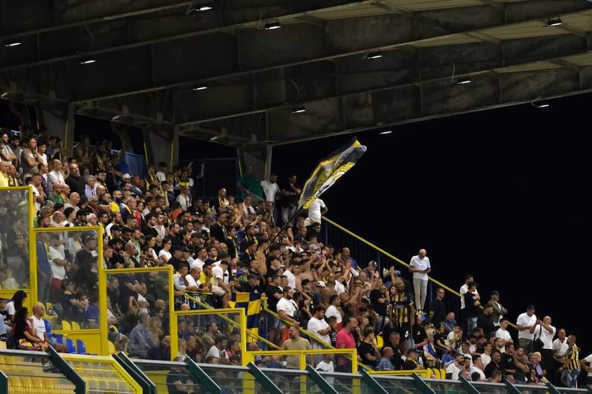 Giugliano, Stadio De Cristofaro