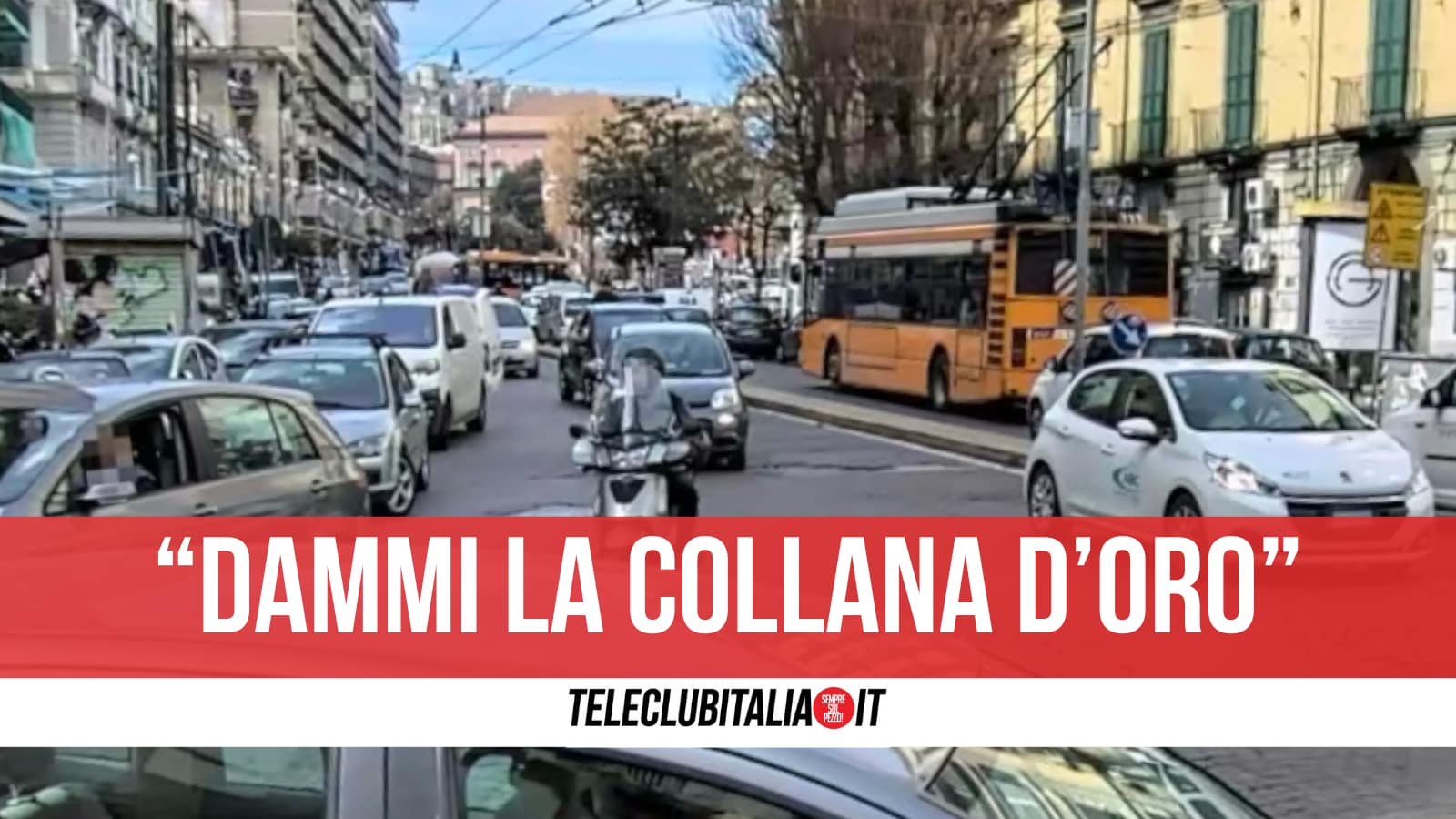 Napoli, reagisce a tentativo di rapina in via Foria: malvivente esplode colpo di pistola