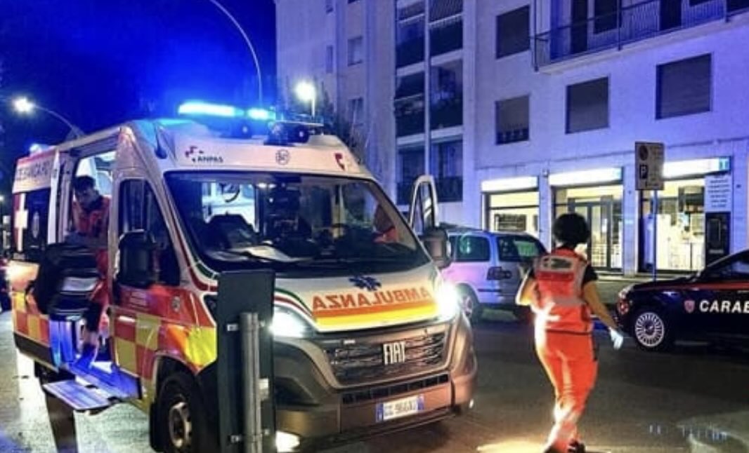 Tragedia al centro di Napoli: donna precipita dal 30esimo piano dell’Hotel Ambassador