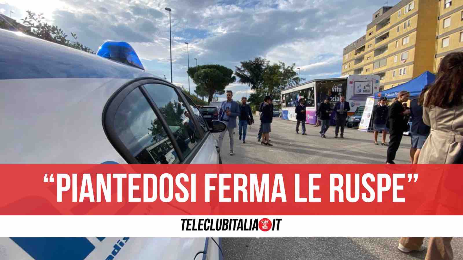 Momenti di tensione a Caivano, protesta contro abbattimenti