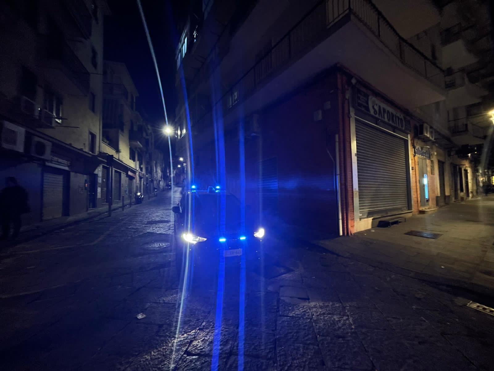 torre del greco spari in serata contro abitazione