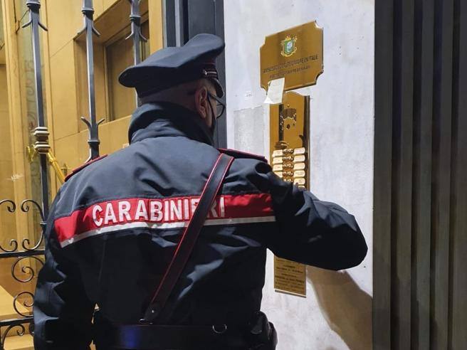 Finto Carabiniere Candela Arrestato