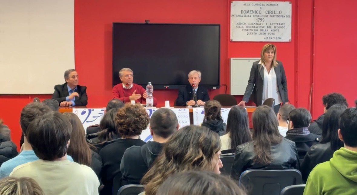 Incontro A Scuola Raffaele Cantone