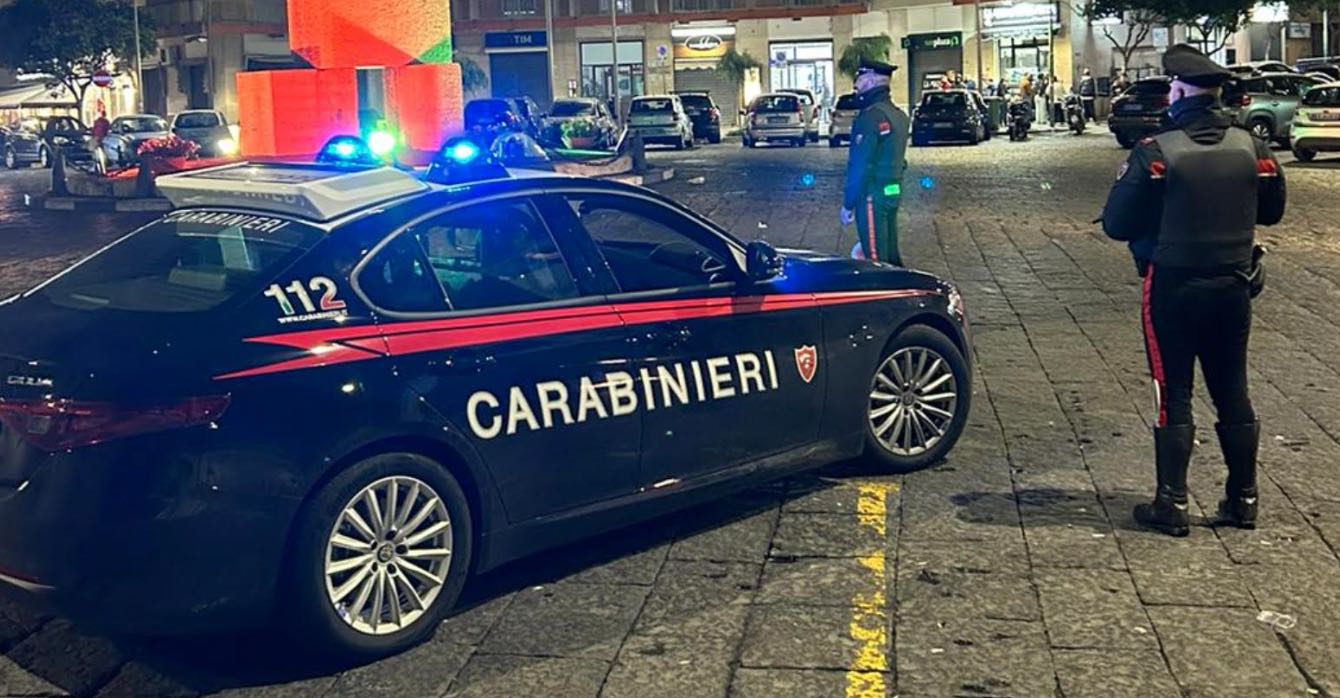 Portici, inseguimento con la banda della "Giulietta rossa": refurtiva recuperata