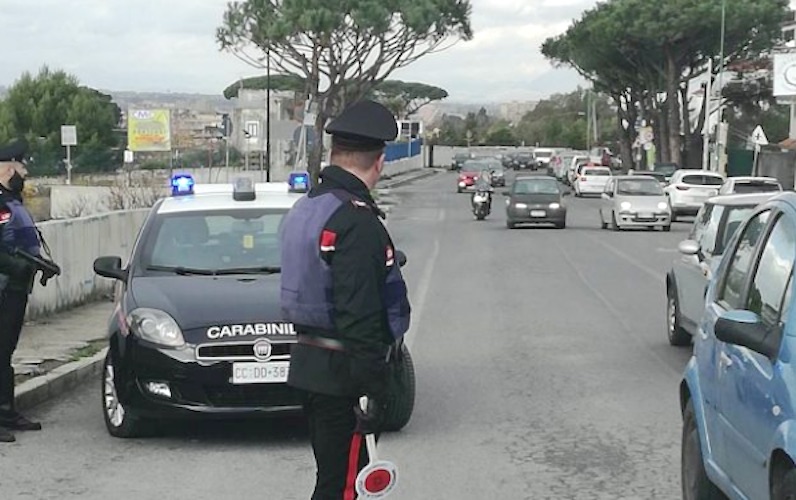 Torre Del Greco Arrestato 67enne Ruba Materiali Da Lavoro