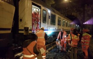 Macabro ritrovamento nella Metropolitana Linea 2 di Napoli: ritrovato cadavere sui binari