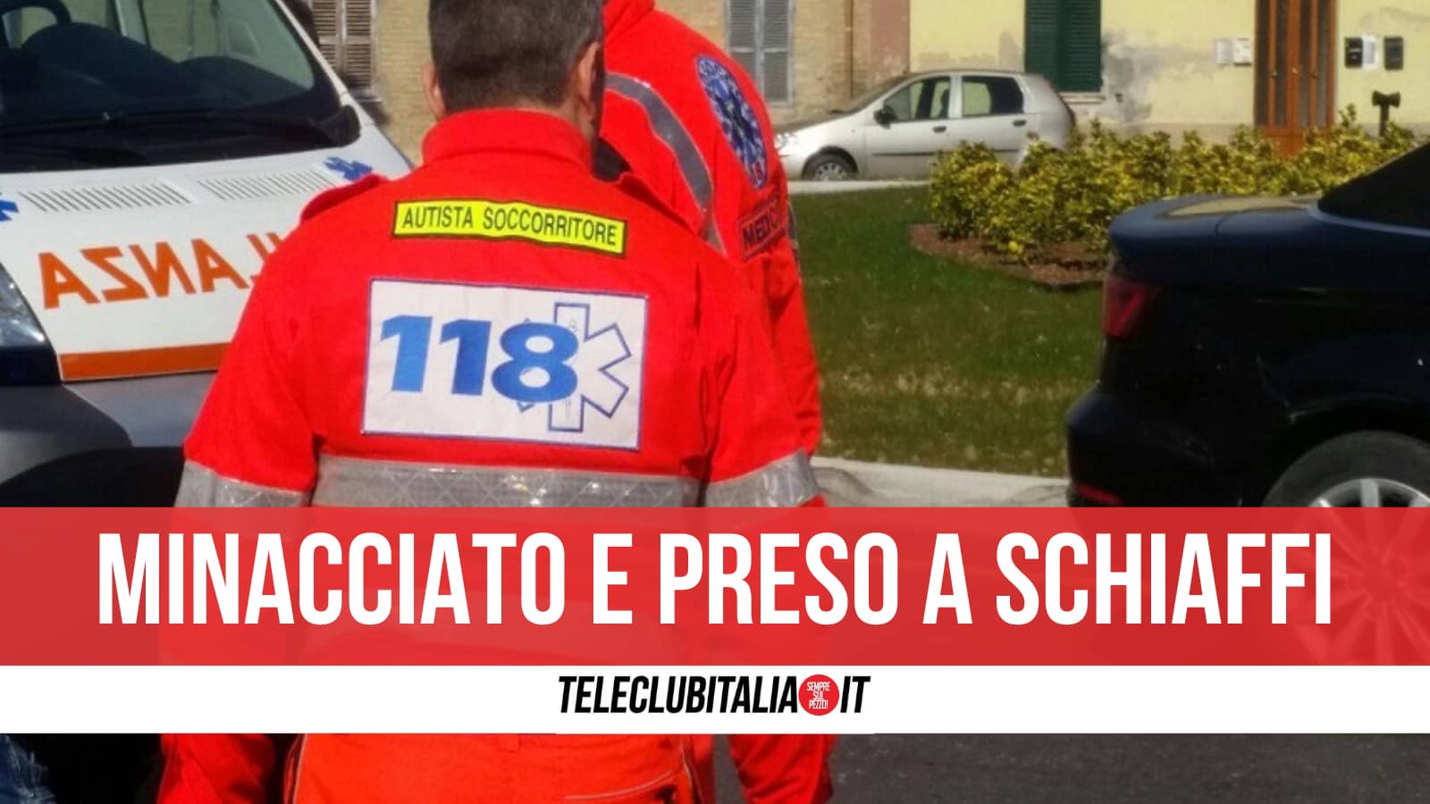 Napoli, infermiere del 118 minacciato con coltello e schiaffeggiato dai familiari di una paziente