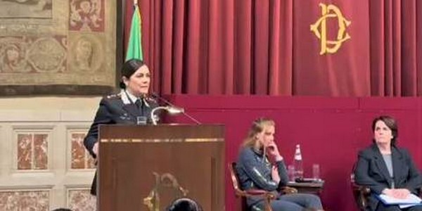 Carab Ten. Col. Melissa Sipala Comandante Reparto Operativo Comando Provinciale Caserta