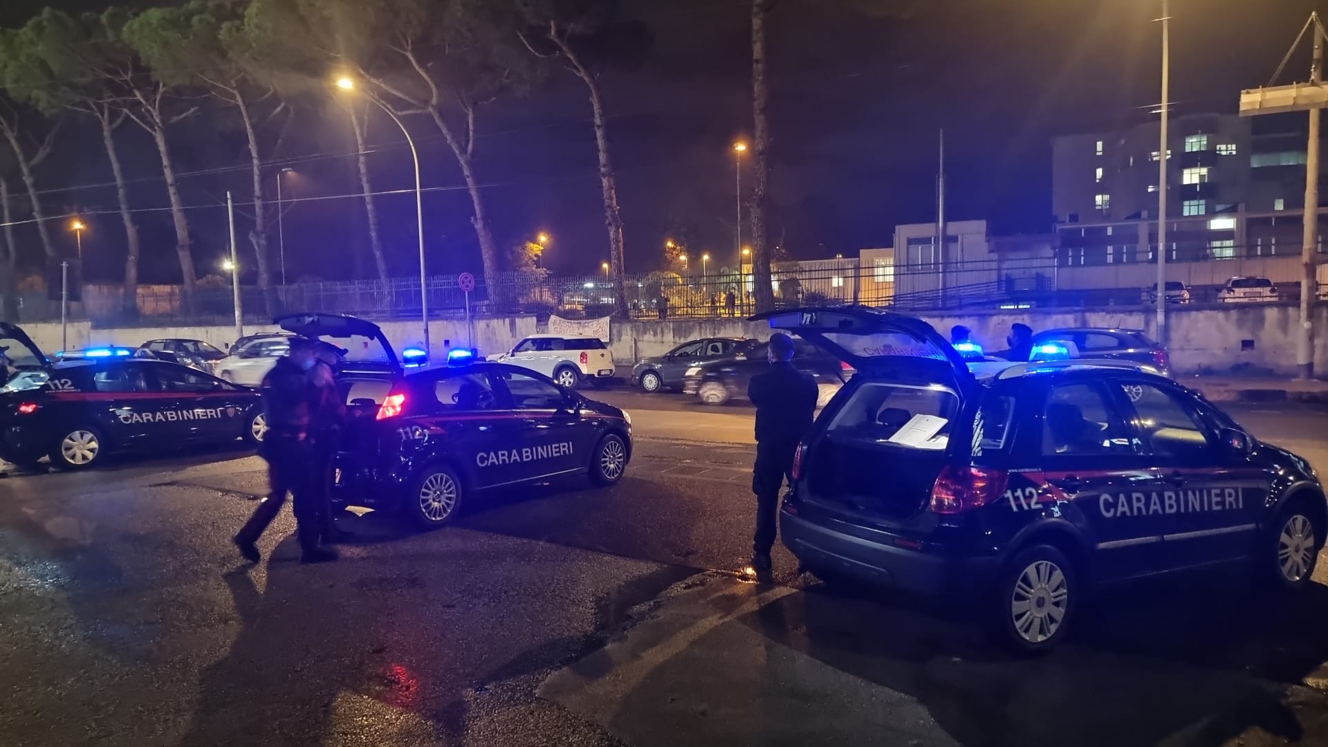 Carabinieri Aversa Rapina Minorenni Parco Pozzi