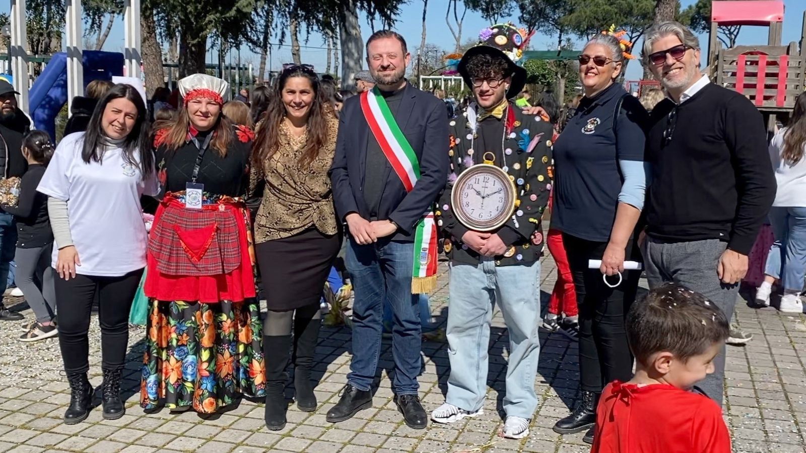 Carnevale a Mugnano, tanti bimbi in maschera in villa Rodari