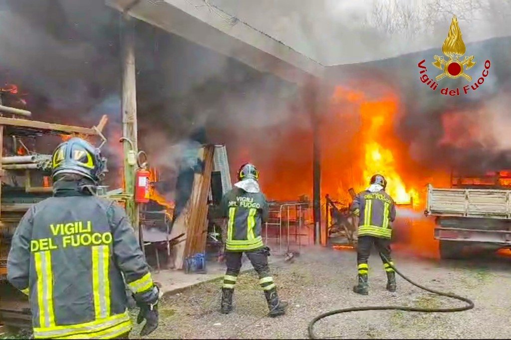 Incendio Marano Fabbrica