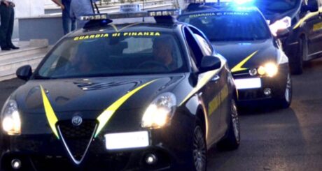 Blitz dei finanzieri a Salerno: 24 arresti per estorsione, usura e truffa